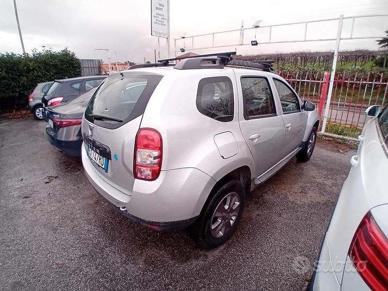 Occasion Dacia Duster 110 ch (80 kW) 2015 Gris Break