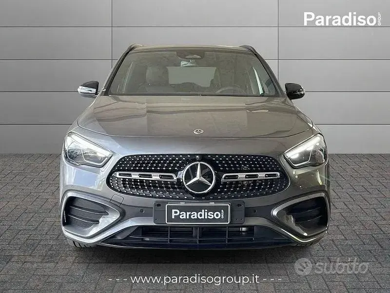 Nuova Mercedes GLA200 AMG 150 CV (110 kW) 2026 Grigio SUV