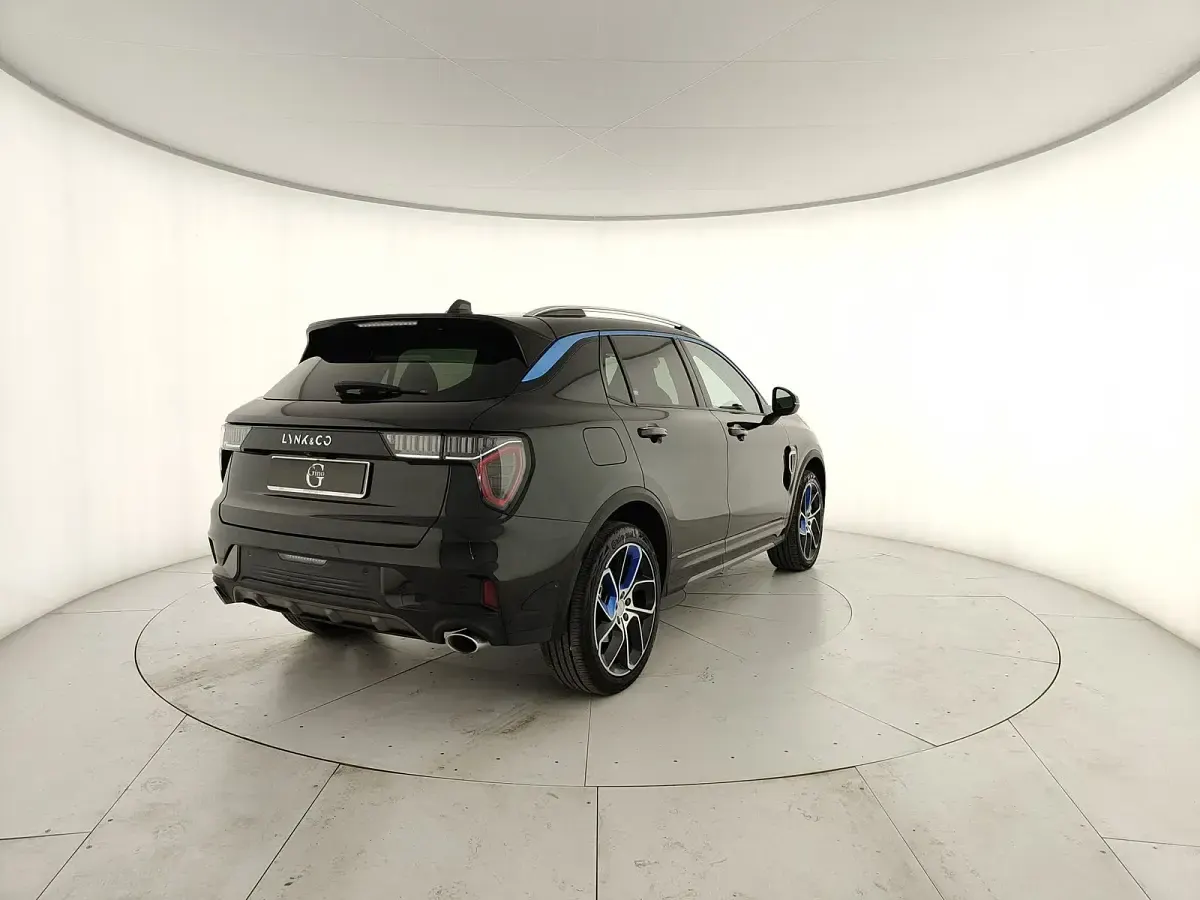 Usata Lynk & Co 01 180 CV (132 kW) 2022 Nero SUV