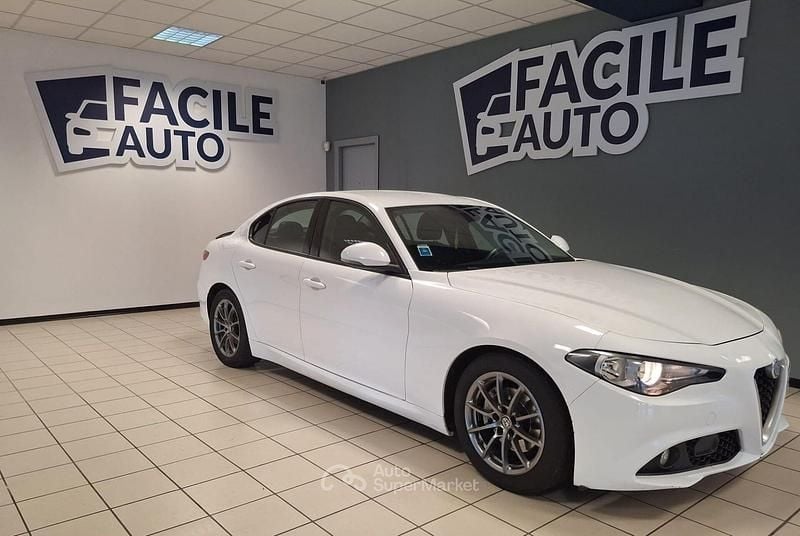 Usata Alfa Romeo Giulia Executive 190 CV (139 kW) 2020 Bianco Berlina