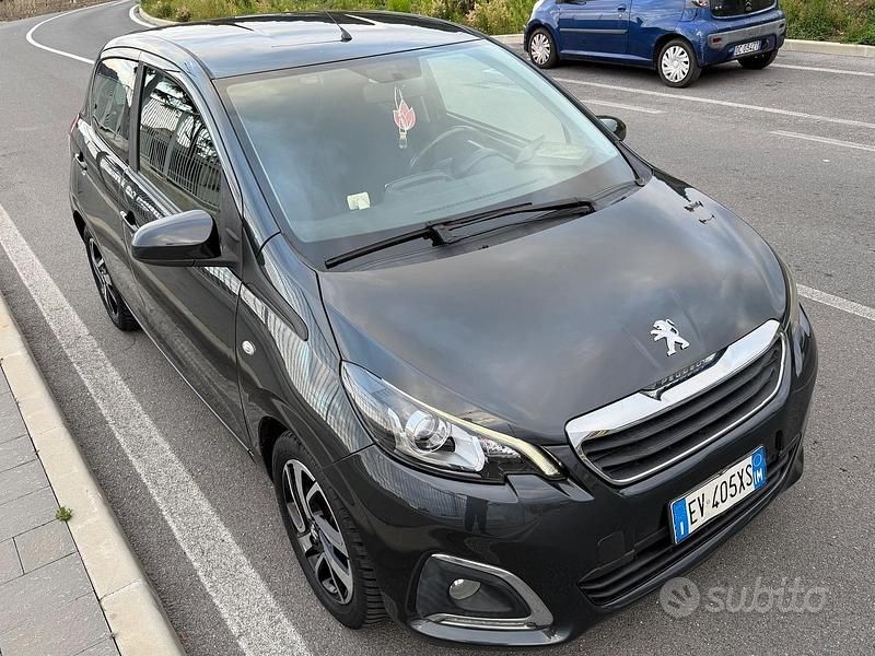 Usata Peugeot 108 Allure 69 CV (50 kW) 2014 Grigio Berlina