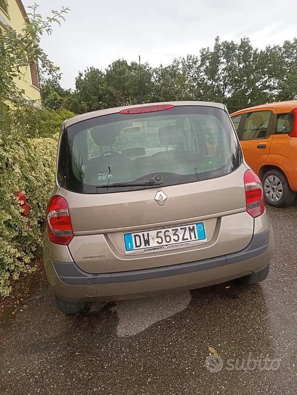 Usata Renault Modus 75 CV (55 kW) 2009 Monovolume