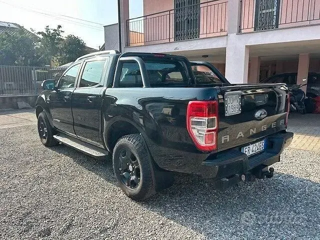 Usata Ford Ranger Limited 200 CV (147 kW) 2018 Nero Pick-up