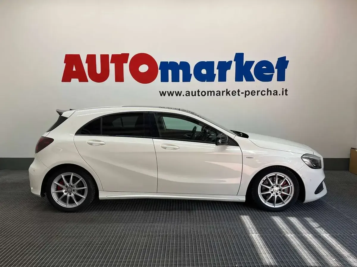 Usata Mercedes A250 218 CV (160 kW) 2015 Bianco Utilitaria