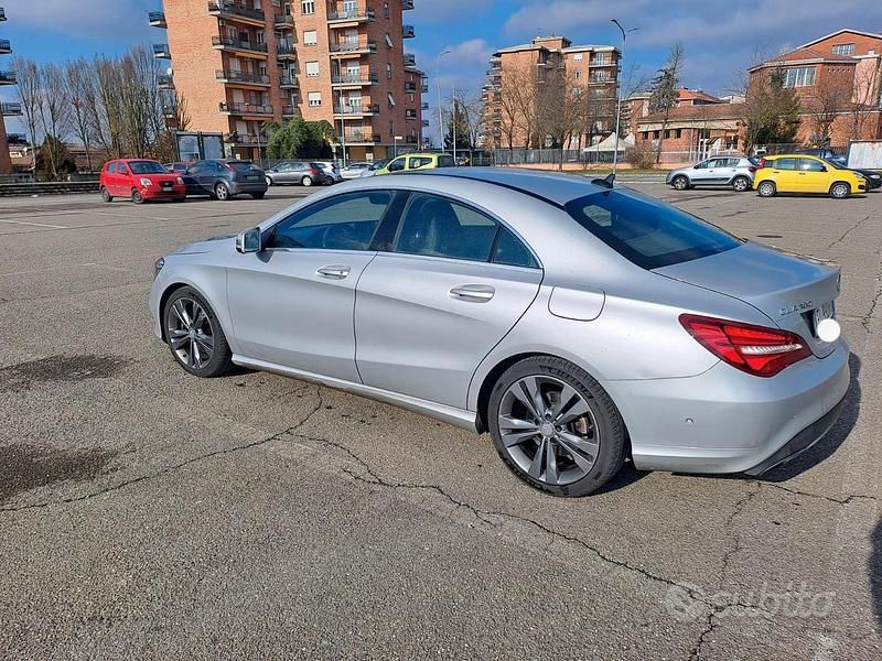 Usata Mercedes CLA180 122 CV (89 kW) 2016 Grigio Berlina