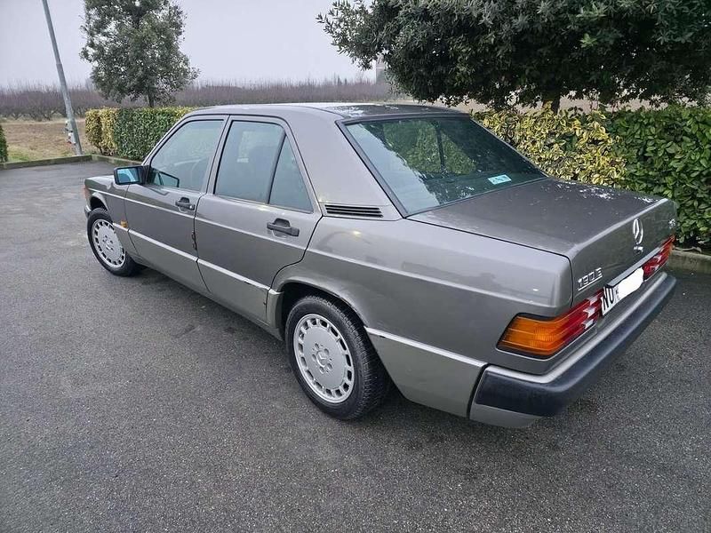 Usata Mercedes 190 109 CV (80 kW) 1992 Berlina