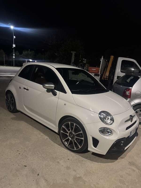 Usata Abarth 595 Turismo 165 CV (121 kW) 2022 Bianco Utilitaria