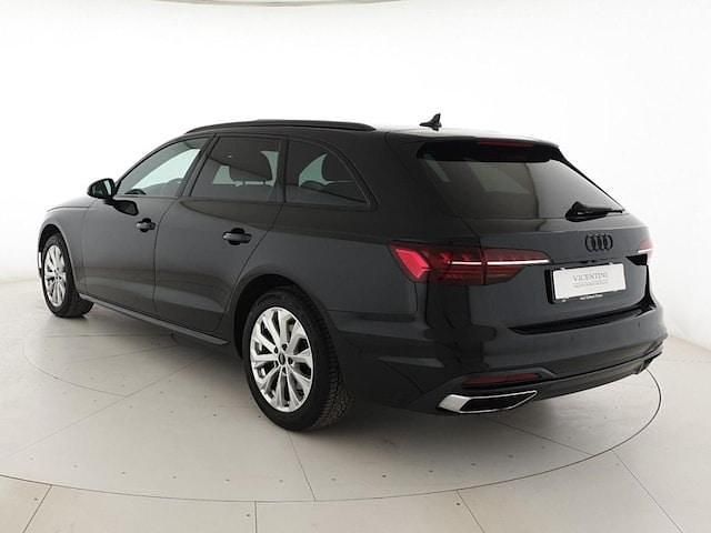 Usata Audi A4 Advanced 163 CV (119 kW) 2022 Nero mito metallizzato Station wagon
