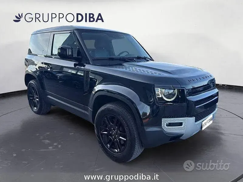 Usata Land Rover Defender SE 200 CV (147 kW) 2024 Nero SUV