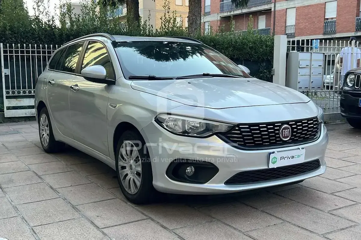 Usata Fiat Tipo Business 120 CV (88 kW) 2017 Grigio Station wagon