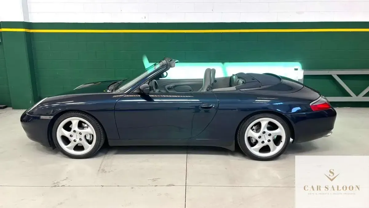 Usata Porsche 911 Carrera Cabriolet 300 CV (220 kW) 1999 Blu/azzurro Cabrio