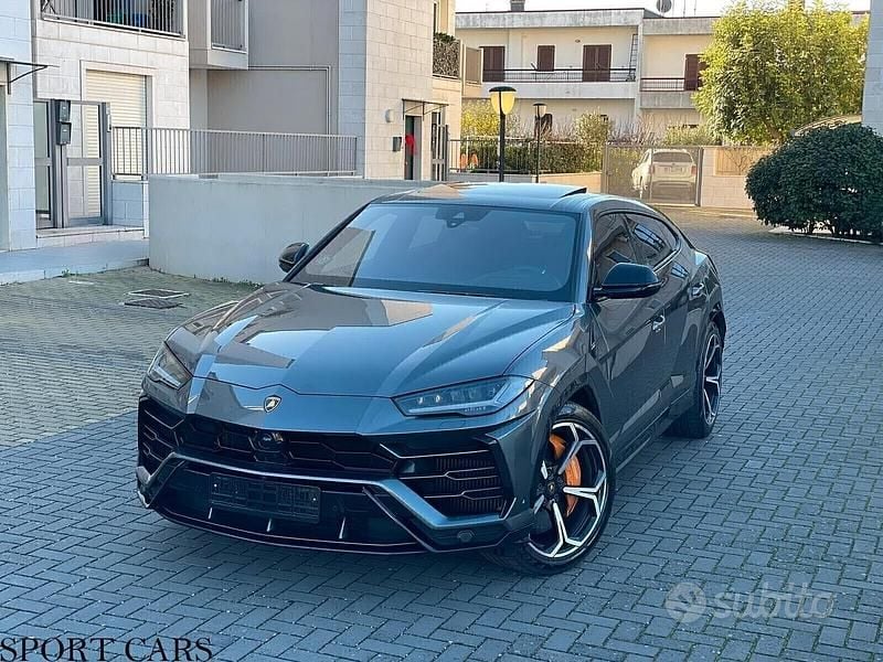 Usata Lamborghini Urus 650 CV (478 kW) 2020 Grigio SUV