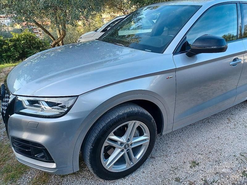 Usata Audi Q5 S-line plus 190 CV (139 kW) 2019 Grigio SUV