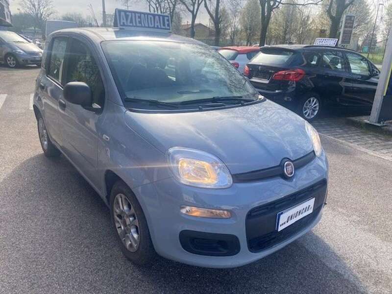 Usata Fiat Panda 69 CV (50 kW) 2022 Grigio Utilitaria