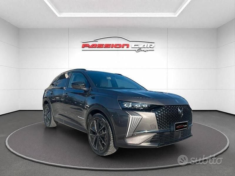 Grigio Usata 2024 DS Automobiles DS7 Crossback SUV | 29.990 € (Buon prezzo) - Immagine 1/4