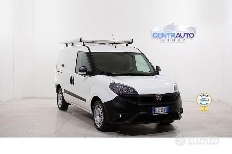 Usata Fiat Doblò Business 105 CV (77 kW) 2020 Bianco Monovolume