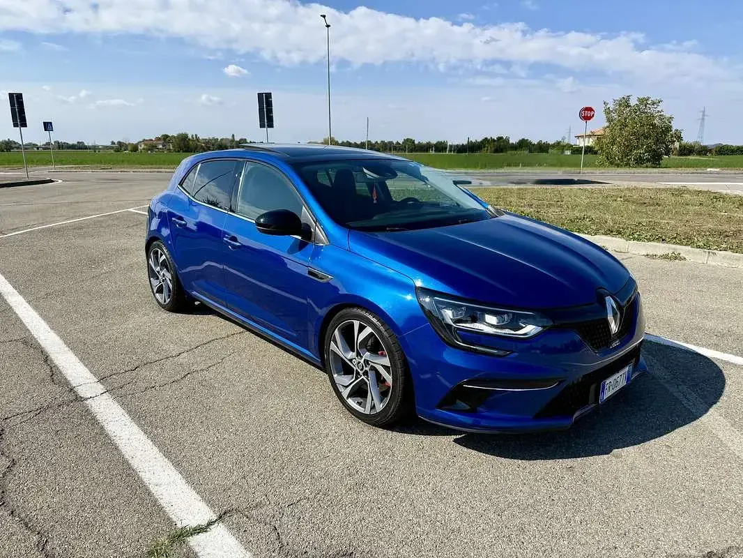 Usata Renault Mégane IV GT 205 CV (150 kW) 2018 Berlina