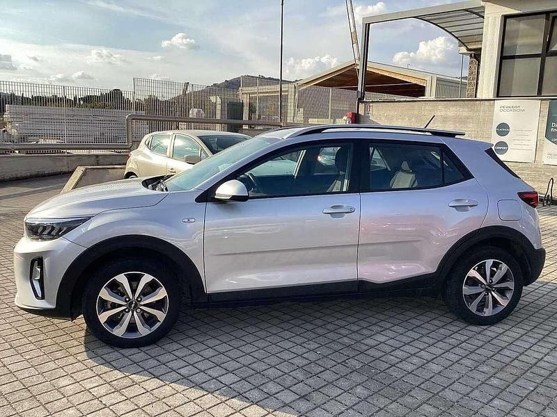 Usata Kia Stonic Urban 82 CV (60 kW) 2022 Grigio SUV