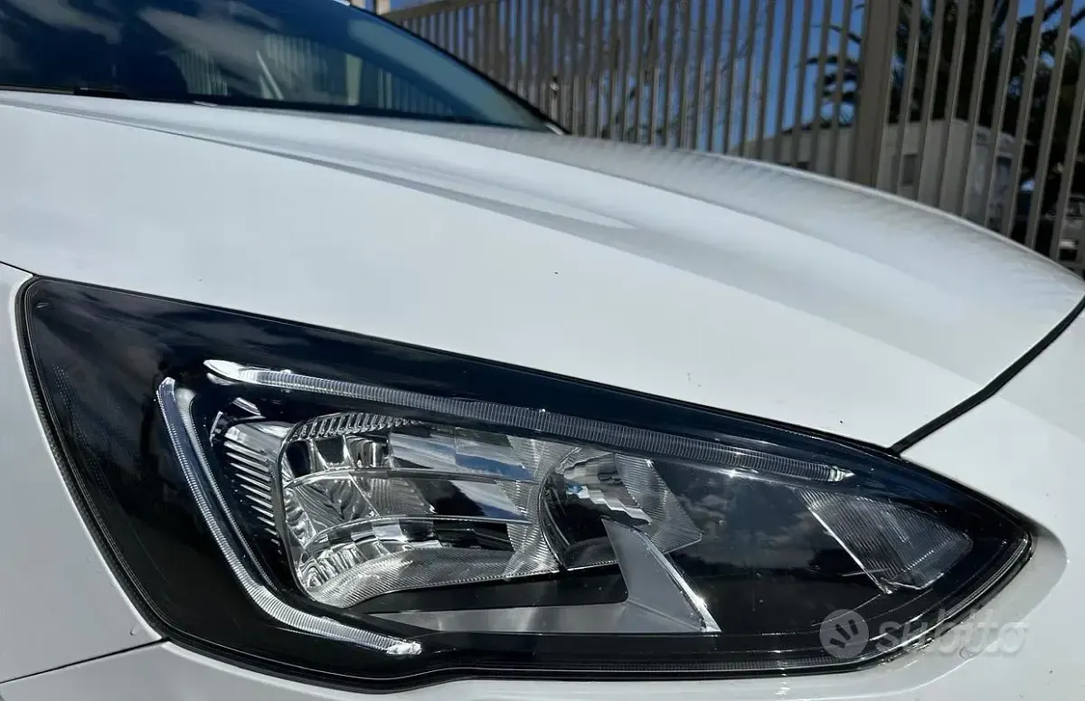 Usata Ford Focus 120 CV (88 kW) 2021 Bianco Station wagon