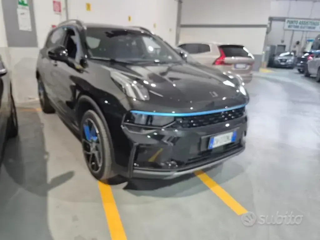 Usata Lynk & Co 01 179 CV (131 kW) 2023 Nero SUV