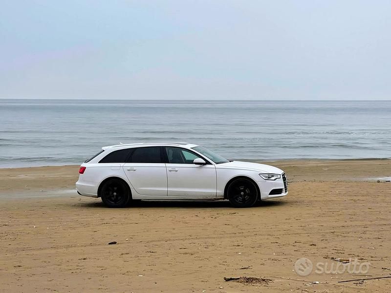 Usata Audi A6 177 CV (130 kW) 2012 Bianco Station wagon