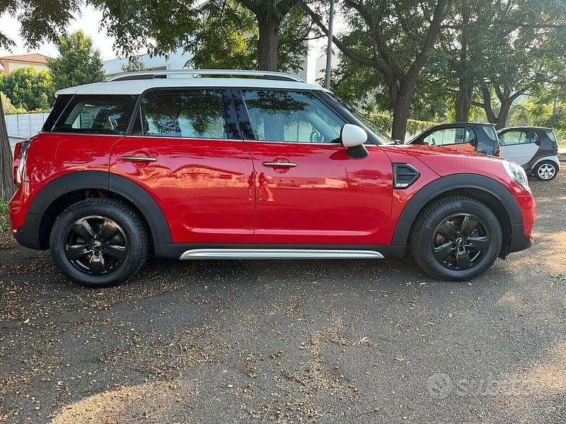 Usata Mini Cooper D Countryman Business 150 CV (110 kW) 2019 Rosso SUV