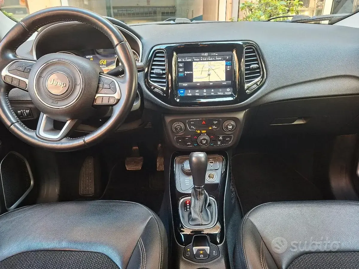 Usado Jeep Compass 140 CV (102 kW) 2019 Blanco SUV