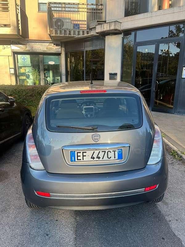 Usata Lancia Ypsilon 69 CV (50 kW) 2010 Utilitaria
