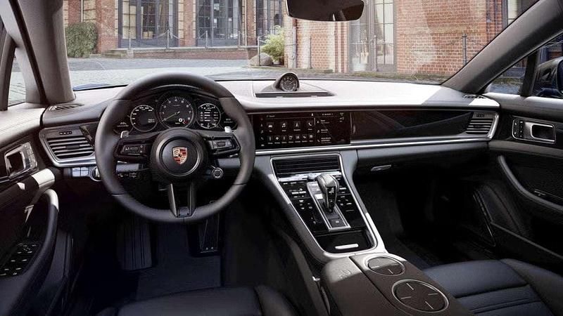 Usata Porsche Panamera 462 CV (339 kW) 2022 Grigio Berlina