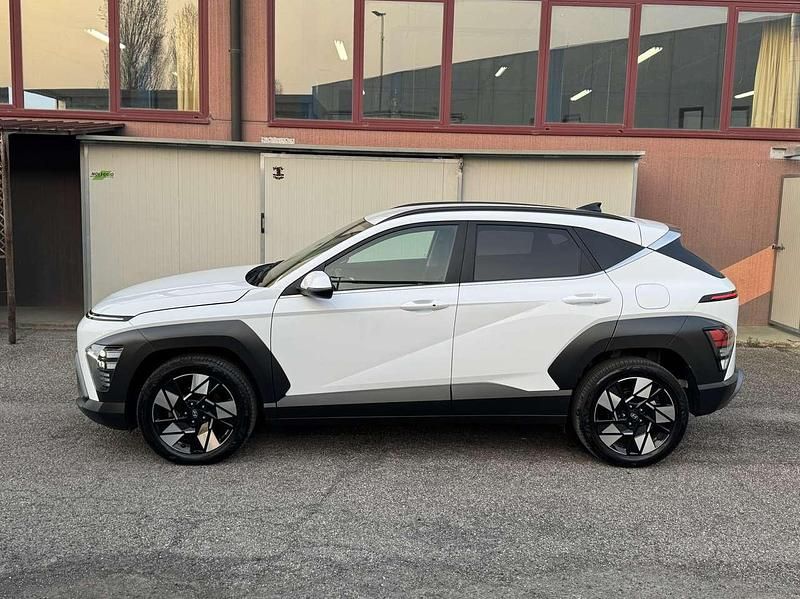 Usata Hyundai Kona 120 CV (88 kW) 2023 Bianco SUV