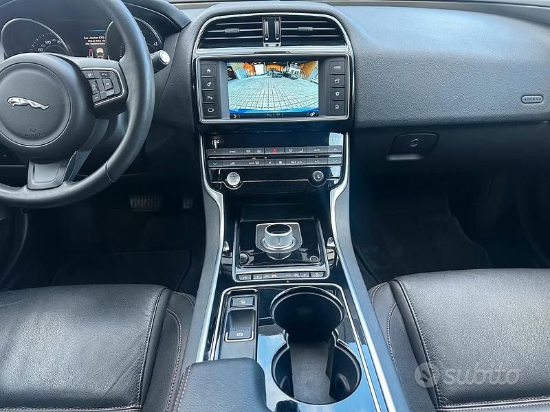 Usata Jaguar XE Prestige 2016 Nero Berlina