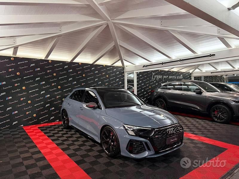 Usata Audi RS3 Ambiente 400 CV (294 kW) 2024 Grigio Berlina