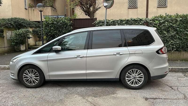 Usata Ford Galaxy Business Edition 150 CV (110 kW) 2016 Argento Monovolume