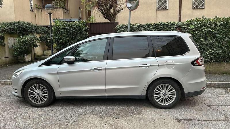 Argento Usata 2016 Ford Galaxy Business Edition Monovolume | 9000 € (Ottimo prezzo) - Immagine 1/4