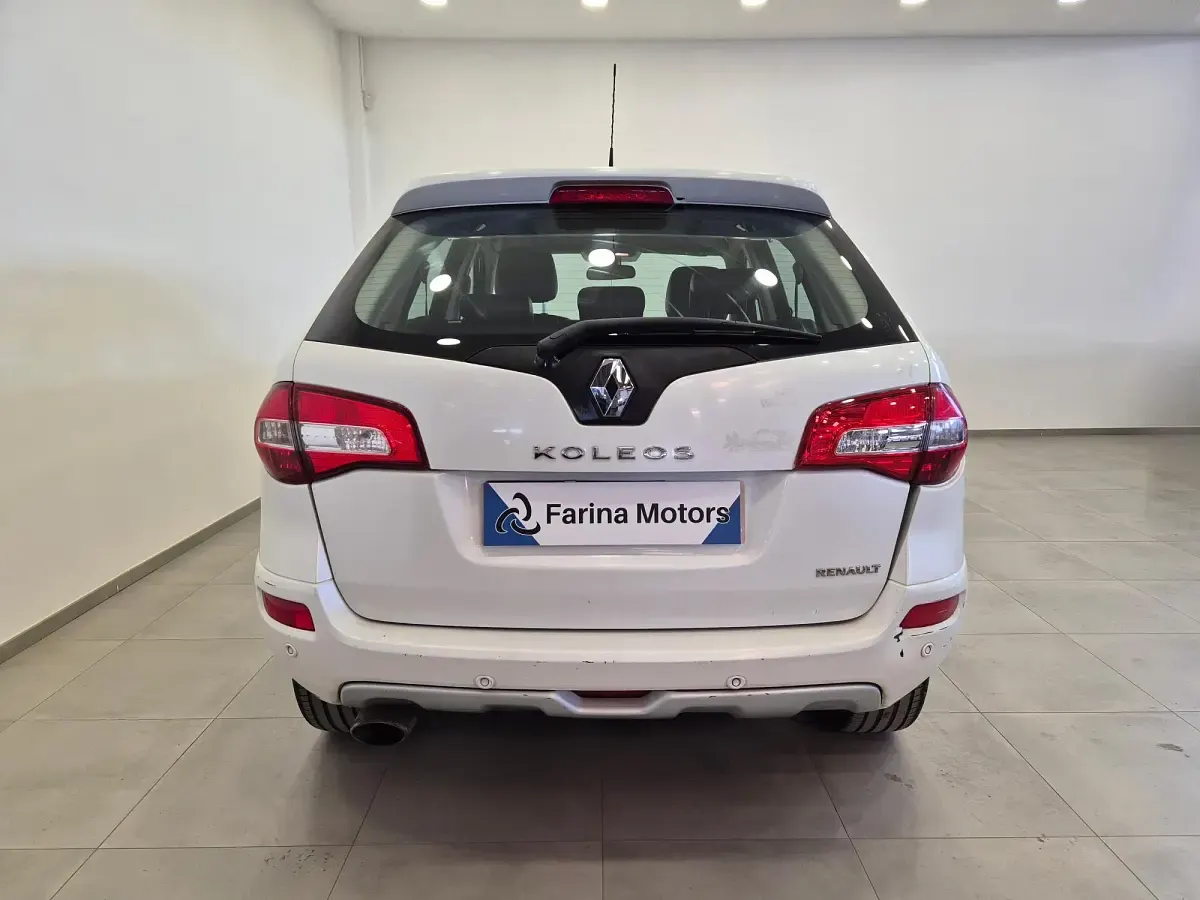 Begagnad Renault Koleos Luxe 150 HK (110 kW) 2010 Vit SUV