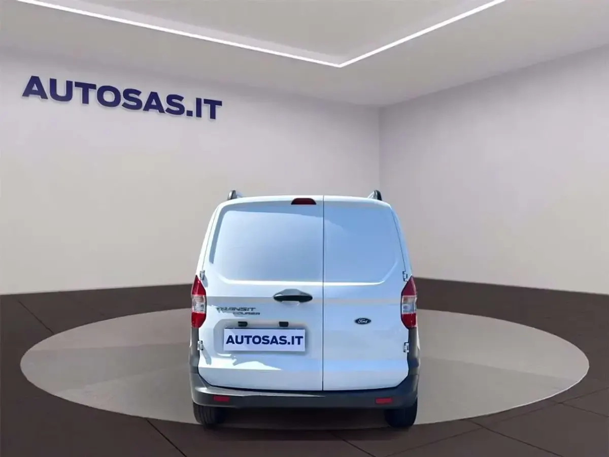 Usata Ford Transit Trend 101 CV (74 kW) 2022 Bianco pastello Furgone