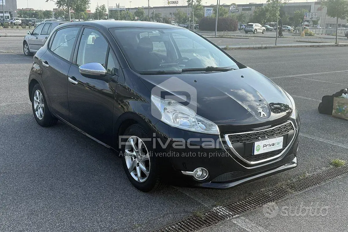 Usata Peugeot 208 Active 68 CV (50 kW) 2013 Bluazzurro Utilitaria