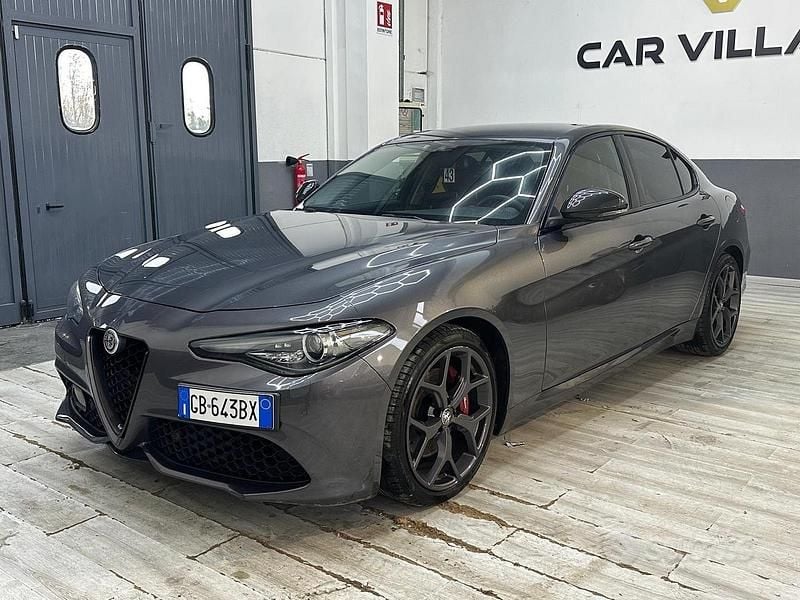 Usata Alfa Romeo Giulia Tech Edition 190 CV (139 kW) 2020 Grigio Berlina