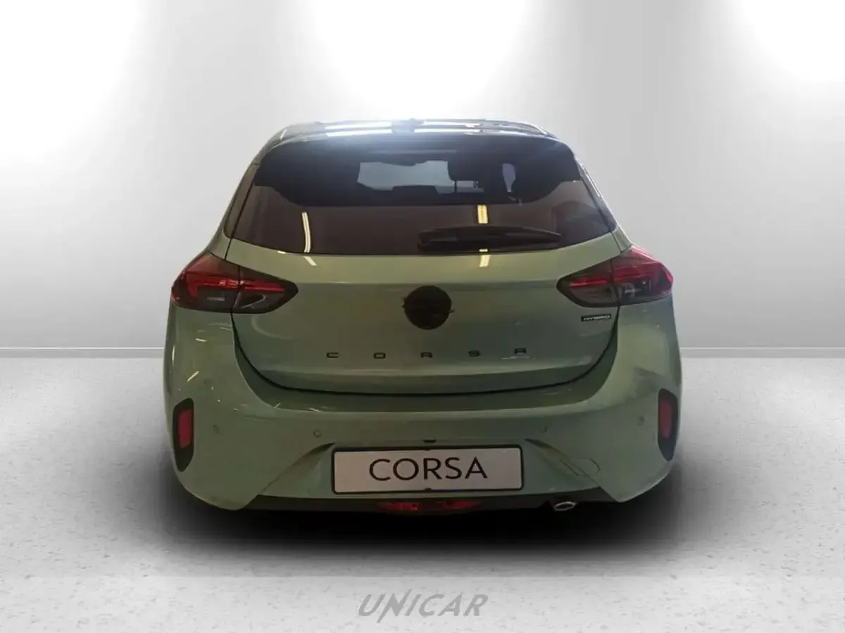 Nuova Opel Corsa 110 CV (80 kW) 2026 Interni in tessuto banda black Utilitaria
