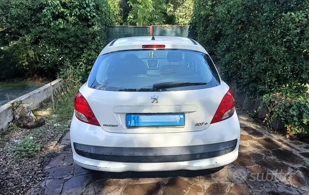 Usata Peugeot 207 73 CV (53 kW) 2013 Bianco Berlina
