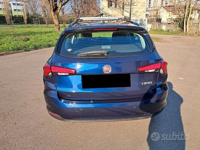 Usata Fiat Tipo S 120 CV (88 kW) 2018 Blu Station wagon