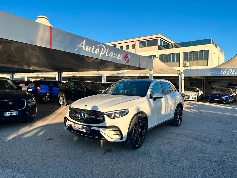 Usata Mercedes GLC220 AMG Line Premium 197 CV (144 kW) 2023 Bianco SUV