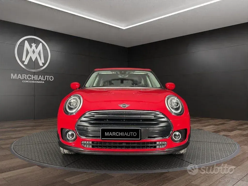 Usata Mini Clubman Classic 116 CV (85 kW) 2020 Rosso Station wagon