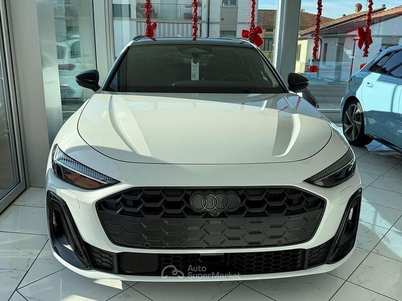Bianco Nuova 2025 Audi A5 S-Line Station wagon | 81.700 € - Immagine 1/4