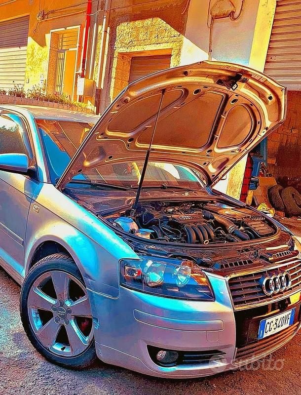 Usata Audi A3 102 CV (75 kW) 2003 Grigio Utilitaria