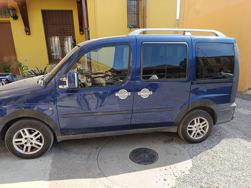 Usata Fiat Doblò 103 CV (75 kW) 2003 Monovolume