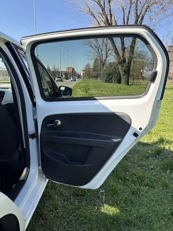 Usata VW up! Highline 75 CV (55 kW) 2012 Utilitaria