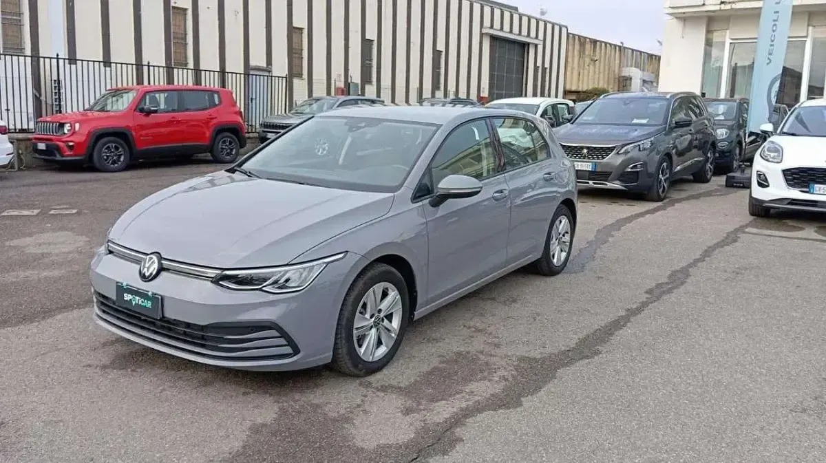 Usata VW Golf VIII Life 110 CV (80 kW) 2024 Berlina