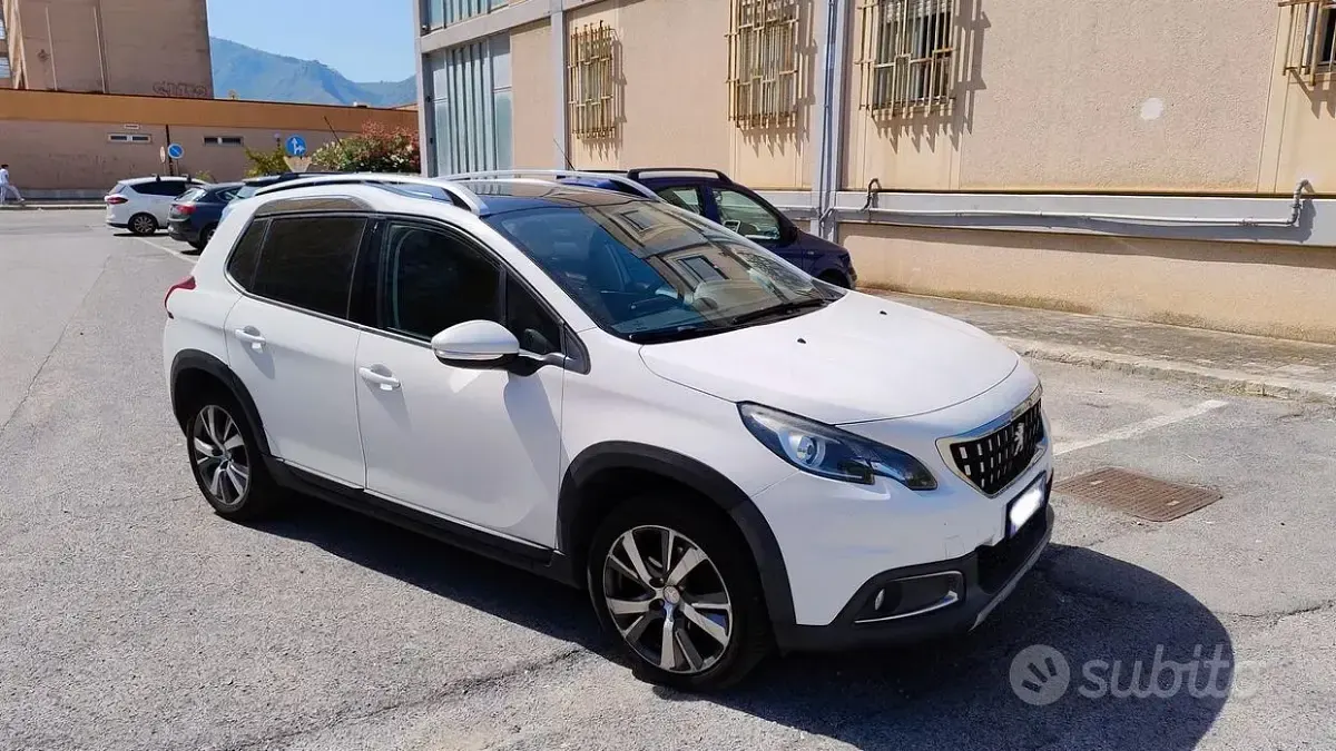 Begagnad Peugeot 2008 110 HK (80 kW) 2016 Vit SUV