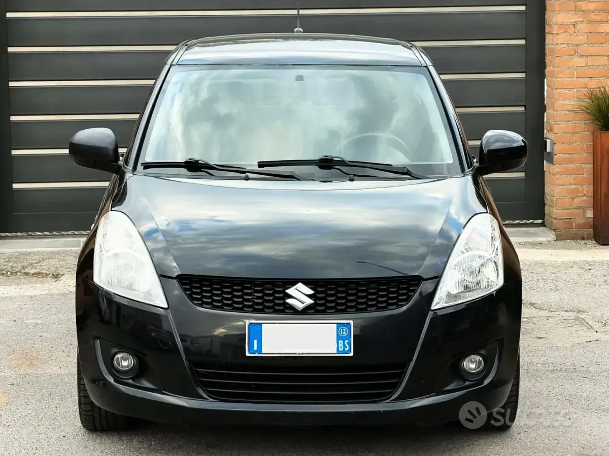 Usata Suzuki Swift 75 CV (55 kW) 2012 Nero Utilitaria